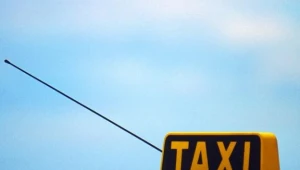 Niektóre polskie miasta chcą mieć taksówki w jednym kolorze