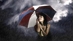 Chłodno i deszczowo będzie niemal w całym kraju