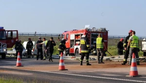 Strażacy na miejscu wypadku/fot. Barbara Ostrowska