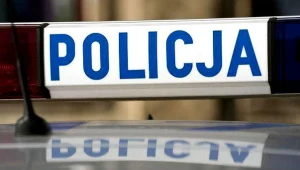 Policjanci wynieśli z zadymionego mieszkania 11-latka