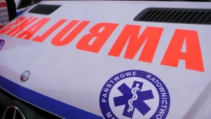 Przewożona karetką pogotowia 48-letnia kobieta zginęła, fot. Andrzej Zbraniecki