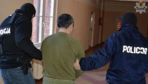 Zarzut zabójstwa trzyosobowej rodziny postawiła prokuratura Rosjaninowi