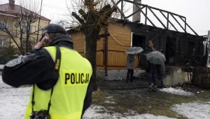 Miejsce pożaru domu w Rudzie Różanieckiej na Podkarpaciu/fot. Darek Delmanowicz