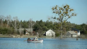 Zalane gospodarstwa w przygranicznej wsi Hanna, fot. W. Pacewicz