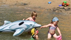 W Łódzkiem bez obaw można się kąpać pod gołym niebem w czterech miejscach/ fot. Lech Muszyński