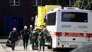 Ratownicy Górniczego Pogotowia Ratunkowego na terenie kopalni "Wesoła", fot. A. Grygiel