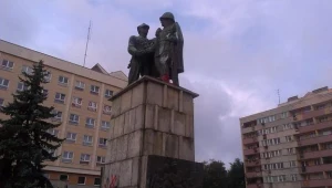 Zdewastowany pomnik, fot. Barbara Zielińska