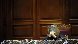 Obaj mężczyźni "usługę" usiłowali zlecić telefonicznie.