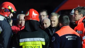 Premier Donald Tusk (3P) oraz minister administracji i cyfryzacji Michał Boni/Jakub  Kaczmarczyk