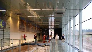 Dinopark: Pogodzić komercję z nauką