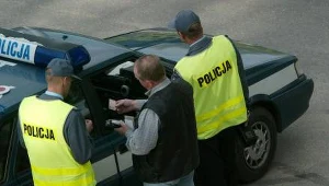 Prawo jazdy możesz stracić nie tylko za złamanie zasad ruchu drogowego / fot. B. Hrywniak