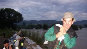 Na razie nie mamy sygnałów, by woda zagrażała ludziom i ich  dobytkowi