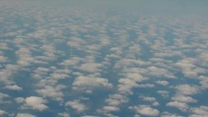 Niebo odbija się w wodzie...