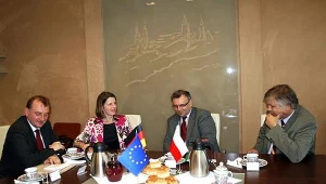 Marszałek spotkał się z nową wicekonsul
