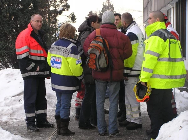 Byliśmy w Katowicach kilkanaście godzin po katastrofie hali targowej/ fot. INTERIA.PL Byliśmy w Katowicach kilkanaście godzin po katastrofie hali targowej/ fot. INTERIA.PL