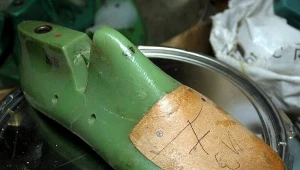 Coraz mniej osób chce wykonywać zawód szewca/fot. A. Barbarowski