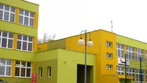 Do bójki doszło w Zespole Szkół Publicznych nr 1 w Skarżysku-Kamiennej/fot. Sowa