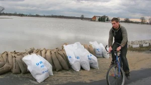 Złe prognozy dla Podkarpacia, umacniają wały