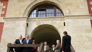 Laur dla Bramy Szczebrzeskiej i Kaplicy Zamoyskich