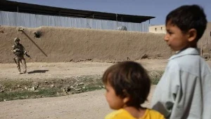 Lubuscy żołnierze chcą przekazać afgańskim dzieciom m.in. zabawki, podręczniki i artykuły szkolne.