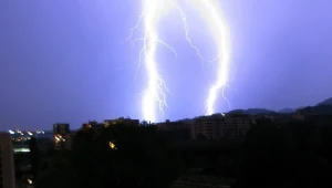 Ostrzeżenie przed burzami z gradem na Dolnym Śląsku