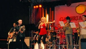 Gwiazdą imprezy sylwestrowej na Rynku będzie krośnieński zespół Groovinscy