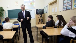 Minister Kwiatkowski poprowadził lekcję z podstaw prawa / fot. Grzegorz Michałowski