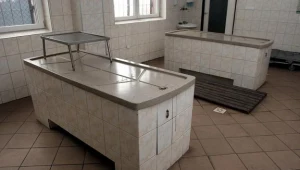 Ciało mężczyzny leżało w prosektorium cztery lata / fot. R. Szwedowski