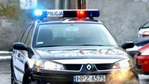 Policja poszukuje sprawców piątkowego napadu na placówkę bankową w Łodzi/fot. T. Zieliński