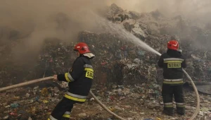 Pożar składowiska śmieci w w Studziankach pod Białymstokiem/fot. Artur Reszko
