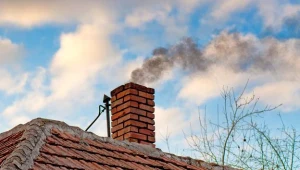 Miasto sprawdzi, czym mieszkańcy palą w piecach