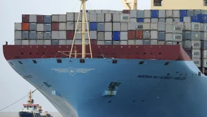 Statek Triple-E ma 400 metrów długości, 59 metrów szerokości i 73 metry wysokości.