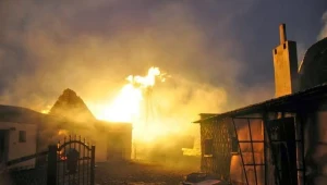 Pożar po wybuchu gazu w Jankowie. Fot. Mateusz Nele