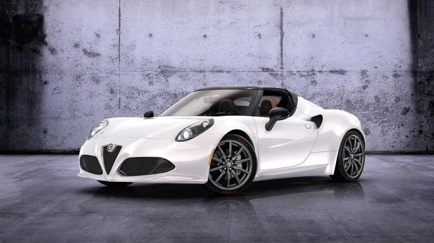 Alfa Romeo 4C topless