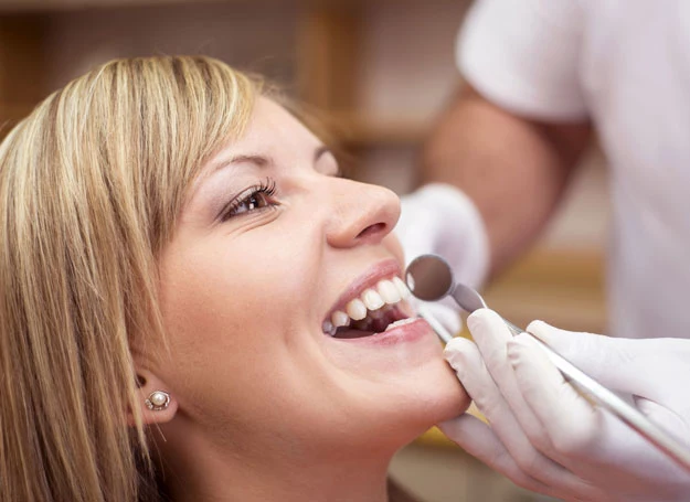 W wielu krajach powstało prawo określające dostęp do zawodu dentysty