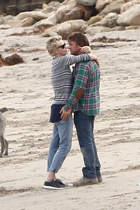 Charlize Theron i Sean Penn Charlize Theron i Sean Penn