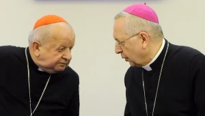 Kardynał Stanisław Dziwisz  oraz  abp. Stanisław Gądecki 