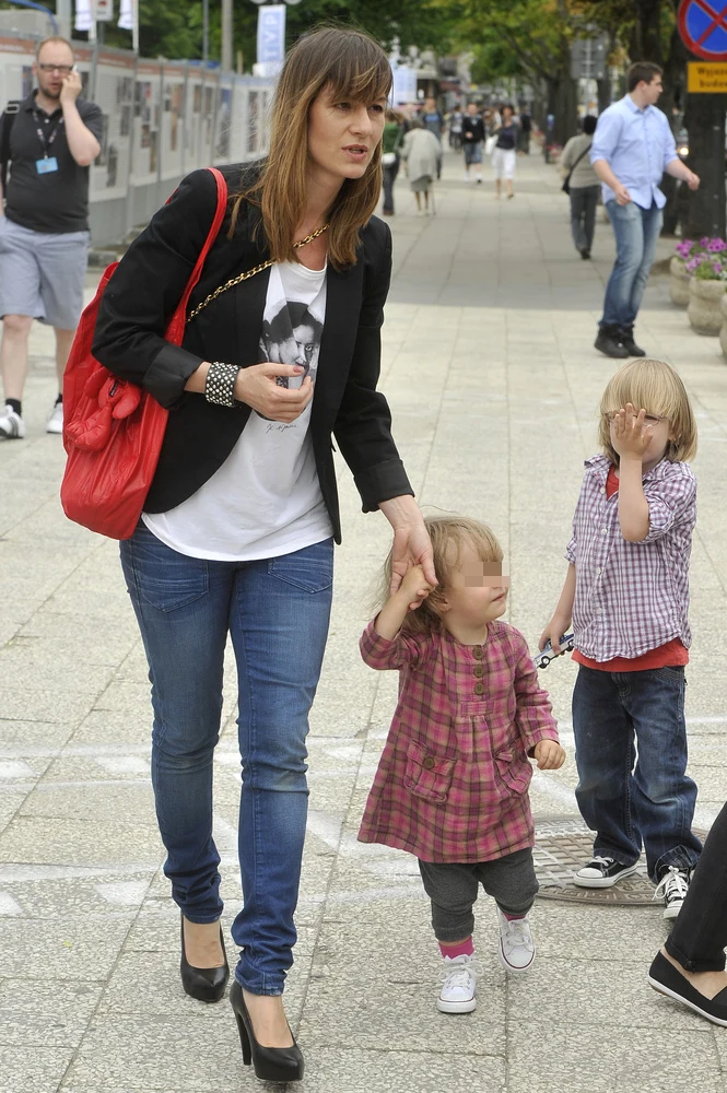 Maja Ostaszewska z Frankiem i Janinką Maja Ostaszewska z Frankiem i Janinką