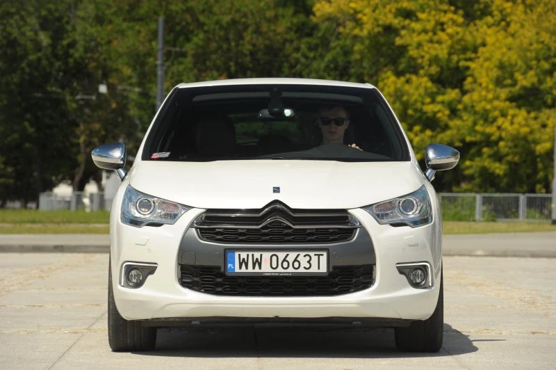 Citroen DS4 2.0 HDI Sport Chic Citroen DS4 2.0 HDI Sport Chic