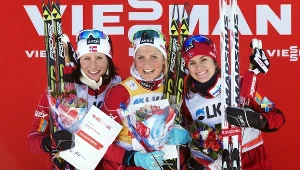 Najlepsze zawodniczki finałowych zawodów. Od lewej: Marit Bjoergen, Therese Johaug i Heidi Weng