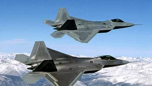 Senat USA: Do Polski powinny przylecieć F-22