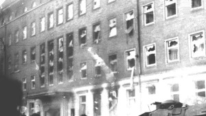 Spalony przez demonstrantów budynek Komitetu Wojewódzkiego PZPR w Szczecinie