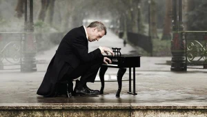 Hugh Laurie