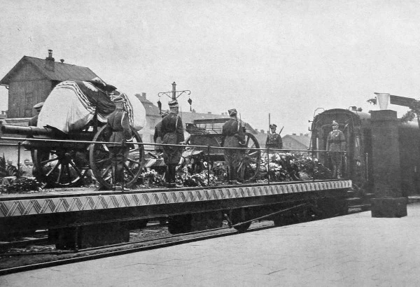Wagon z trumną Marszałka Piłsudskiego przybył do Krakowa, 18.05.1935