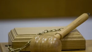 Przed sądem stanie 37-letnia matka czwórki dzieci, które latem ub. roku utonęły w Warcie k. Działoszyna.