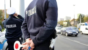 Policjant został rażony paralizatorem podczas kontroli drogowej. 