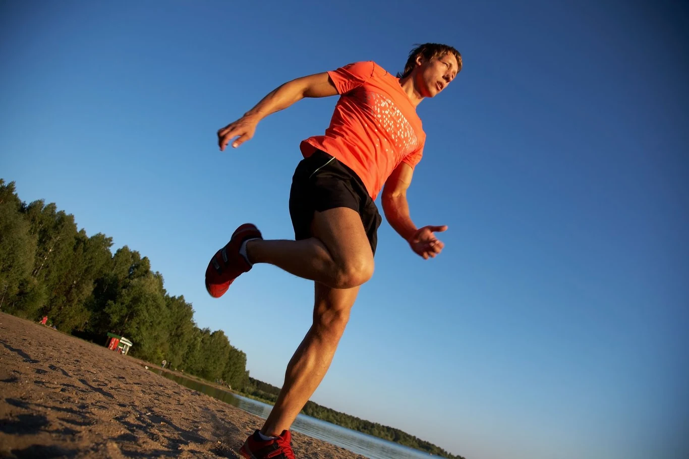 Rozpoczęciu sezonu na bieganie muszą towarzyszyć odpowiednie przygotowania Rozpoczęciu sezonu na bieganie muszą towarzyszyć odpowiednie przygotowania