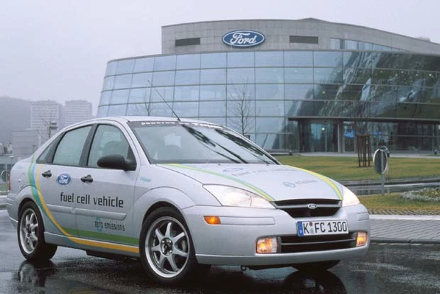 Ford Focus Sedan FCV (kliknij)