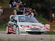 Gilles Panizzi prowadzi w Rajdzie Katalonii Gilles Panizzi prowadzi w Rajdzie Katalonii