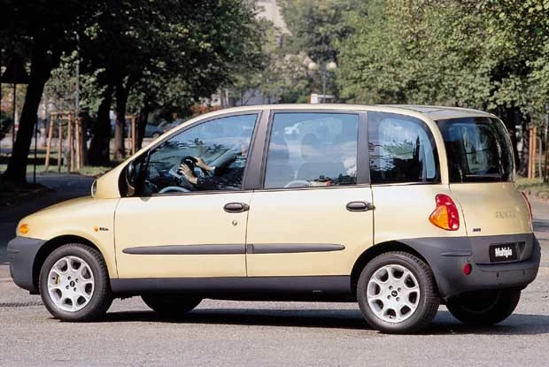 Fiat Multipla - najładniejszy? (kliknij)